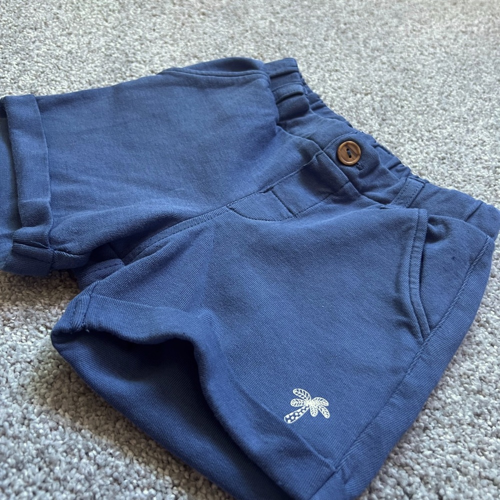 Cute summer shorts. Size 2T from H&M